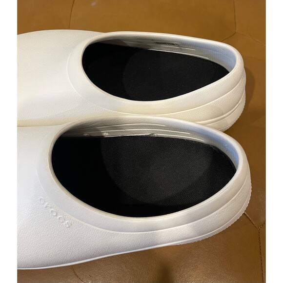 Crocs On-The-Clock Slip-On Clogs, White, Women's 10 ‎ Mens 8 Work Shoes Comfort - Picture 4 of 6